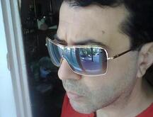 انا من استنبول، أعزب، 48 سنة هنا من أجل البحث عن شريك لتحقيق علاقة تعارف تعرف عليّ أكثر من خلال بروفايلي، فربّ صدفة خير من ألف ميعاد.