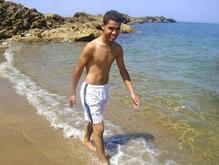 انا من الحجار، أعزب، 31 سنة هنا من أجل البحث عن شريك لتحقيق علاقة تعارف تعرف عليّ أكثر من خلال بروفايلي، فربّ صدفة خير من ألف ميعاد.