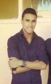 انا من sidi bel abbes، أعزب، 32 سنة هنا من أجل البحث عن شريك لتحقيق زواج عادي تعرف عليّ أكثر من خلال بروفايلي، فربّ صدفة خير من ألف ميعاد.