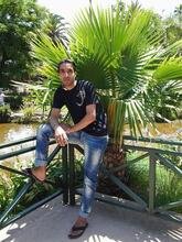 J'ai la peau Hispanique / Latine, 39 ans, ici à la recherche d'un partenaire pour Relation amicale .