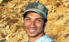 انا أعزب، 36 سنة هنا من أجل البحث عن شريك لتحقيق زواج عادي تعرف عليّ أكثر من خلال بروفايلي، فربّ صدفة خير من ألف ميعاد.