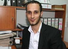 انا من ahwaz، أعزب، 43 سنة هنا من أجل البحث عن شريك لتحقيق -- تعرف عليّ أكثر من خلال بروفايلي، فربّ صدفة خير من ألف ميعاد.