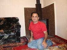 انا أعزب، 44 سنة هنا من أجل البحث عن شريك لتحقيق زواج عادي تعرف عليّ أكثر من خلال بروفايلي، فربّ صدفة خير من ألف ميعاد.