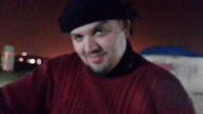 ابحث عن شريكة حياتي غير مهم عندي الشكل االمهم نكون ايد واحده والحمد لله الله انعم عليا بالقلب الطيب والحنيه واريد التواصل على برامج الهواتف الذكيه لأني اعيش في مملكة...