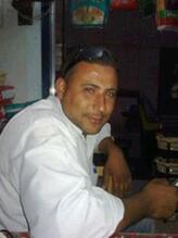 انا من ذوي الشعر بني هنا من أجل البحث عن شريك لتحقيق زواج عادي تعرف عليّ أكثر من خلال بروفايلي، فربما تكون الصدفة هي البداية.