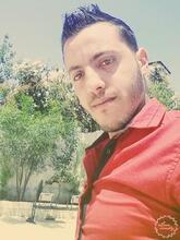 انا من يركا، أعزب، 32 سنة هنا من أجل البحث عن شريك لتحقيق علاقة تعارف تعرف عليّ أكثر من خلال بروفايلي، فربّ صدفة خير من ألف ميعاد.
