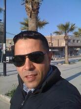 انا من هيوستن، مطلق، 45 سنة هنا من أجل البحث عن شريك لتحقيق زواج عادي تعرف عليّ أكثر من خلال بروفايلي، فربّ صدفة خير من ألف ميعاد.