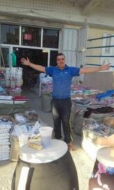انا من عين فكرون، متزوج، 45 سنة هنا من أجل البحث عن شريك لتحقيق علاقة تعارف تعرف عليّ أكثر من خلال بروفايلي، فربّ صدفة خير من ألف ميعاد.