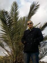 انا من الرمشي، أعزب، 45 سنة هنا من أجل البحث عن شريك لتحقيق علاقة تعارف تعرف عليّ أكثر من خلال بروفايلي، فربّ صدفة خير من ألف ميعاد.