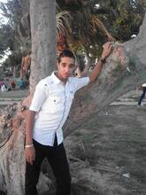 انا من كرموز، أعزب، 30 سنة هنا من أجل البحث عن شريك لتحقيق علاقة تعارف تعرف عليّ أكثر من خلال بروفايلي، فربّ صدفة خير من ألف ميعاد.