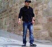 انا من الخليل، متزوج، 40 سنة هنا من أجل البحث عن شريك لتحقيق علاقة تعارف تعرف عليّ أكثر من خلال بروفايلي، فربّ صدفة خير من ألف ميعاد.