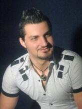 انا من algeri، أعزب، 43 سنة هنا من أجل البحث عن شريك لتحقيق علاقة تعارف تعرف عليّ أكثر من خلال بروفايلي، فربّ صدفة خير من ألف ميعاد.