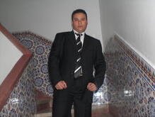 Mon physique est Grande taille, 38 ans, ici à la recherche d'un partenaire pour Relation sérieuse .
