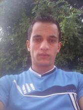 انا من برج البحري، أعزب، 35 سنة هنا من أجل البحث عن شريك لتحقيق زواج عادي تعرف عليّ أكثر من خلال بروفايلي، فربّ صدفة خير من ألف ميعاد.