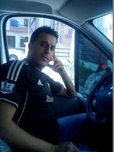 انا من سوق أهراس، مطلق، 44 سنة هنا من أجل البحث عن شريك لتحقيق زواج عادي تعرف عليّ أكثر من خلال بروفايلي، فربّ صدفة خير من ألف ميعاد.