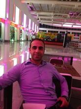 انا من أربيل، مطلق، 44 سنة هنا من أجل البحث عن شريك لتحقيق زواج عادي تعرف عليّ أكثر من خلال بروفايلي، فربّ صدفة خير من ألف ميعاد.