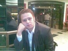 انا من hhh، أعزب، 44 سنة هنا من أجل البحث عن شريك لتحقيق زواج عادي تعرف عليّ أكثر من خلال بروفايلي، فربّ صدفة خير من ألف ميعاد.