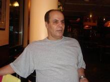 انا مطلق، 58 سنة هنا من أجل البحث عن شريك لتحقيق زواج عادي تعرف عليّ أكثر من خلال بروفايلي، فربّ صدفة خير من ألف ميعاد.