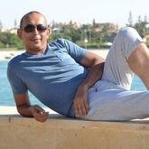 انا أعزب، 50 سنة هنا من أجل البحث عن شريك لتحقيق زواج عادي تعرف عليّ أكثر من خلال بروفايلي، فربّ صدفة خير من ألف ميعاد.