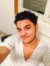 انا من BRNEEX، أعزب، 31 سنة هنا من أجل البحث عن شريك لتحقيق -- تعرف عليّ أكثر من خلال بروفايلي، فربّ صدفة خير من ألف ميعاد.