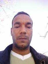 انا من ذوي العيون بني هنا من أجل البحث عن شريك لتحقيق علاقة تعارف تعرف عليّ أكثر من خلال بروفايلي، فقد تكون الأقدار هي البداية.