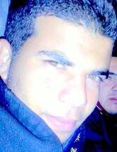 Je suis Célibataire, 33 ans, ici à la recherche d'un partenaire pour -- .