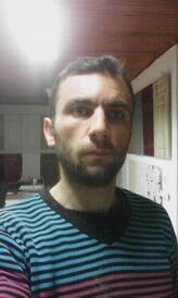 انا من ALEPPO، أعزب، 43 سنة هنا من أجل البحث عن شريك لتحقيق زواج عادي تعرف عليّ أكثر من خلال بروفايلي، فربّ صدفة خير من ألف ميعاد.