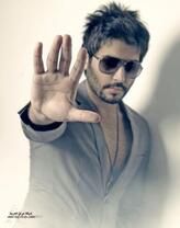 انا من الشام، أعزب، 33 سنة هنا من أجل البحث عن شريك لتحقيق علاقة تعارف تعرف عليّ أكثر من خلال بروفايلي، فربّ صدفة خير من ألف ميعاد.