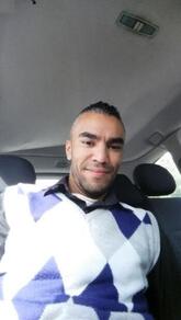 انا من milan، أعزب، 42 سنة هنا من أجل البحث عن شريك لتحقيق زواج عادي تعرف عليّ أكثر من خلال بروفايلي، فربّ صدفة خير من ألف ميعاد.