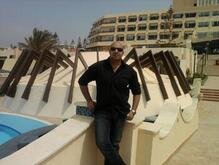 انا من ذوي الشعر أصلع هنا من أجل البحث عن شريك لتحقيق علاقة تعارف تعرف عليّ أكثر من خلال بروفايلي، فربما تكون الصدفة هي البداية.