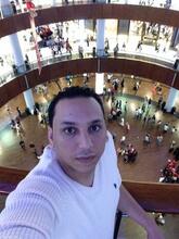 انا من جيزه، أعزب، 39 سنة هنا من أجل البحث عن شريك لتحقيق زواج عادي تعرف عليّ أكثر من خلال بروفايلي، فربّ صدفة خير من ألف ميعاد.