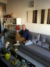 انا أعزب، 37 سنة هنا من أجل البحث عن شريك لتحقيق زواج عادي تعرف عليّ أكثر من خلال بروفايلي، فربّ صدفة خير من ألف ميعاد.