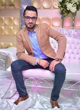 انا من المحرق، أعزب، 35 سنة هنا من أجل البحث عن شريك لتحقيق زواج عادي تعرف عليّ أكثر من خلال بروفايلي، فربّ صدفة خير من ألف ميعاد.