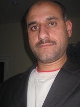 انا من شمال إفريقية هنا من أجل البحث عن شريك لتحقيق علاقة تعارف تعرف عليّ أكثر من خلال بروفايلي، فربّ صدفة خير من ألف ميعاد.