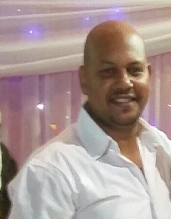 انا من Madīnat an-Naṣr، Evli، 48 yıl هنا من أجل البحث عن شريك لتحقيق Arkadaşça ilişki.