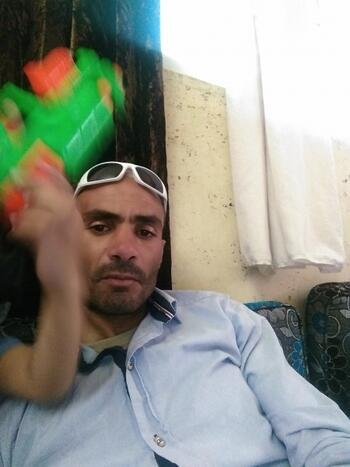 انا من Irbid، Getrouwd، 46 jaar هنا من أجل البحث عن شريك لتحقيق Serieuze relatie.