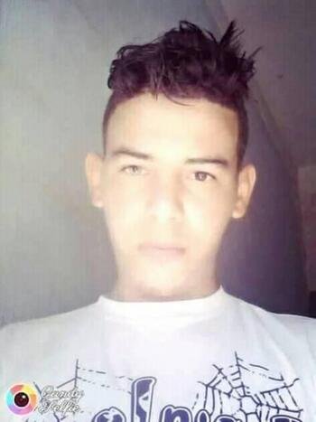 انا من DOUCEN، Soltero، 28 años هنا من أجل البحث عن شريك لتحقيق Relación de amistad.