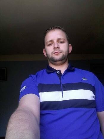 I'm from Al Ma'arif, single, 38 years, here looking for a partner for Serious relationship.