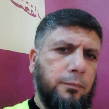 انا من الإسماعيلية، أعزب، 54 سنة هنا من أجل البحث عن شريك لتحقيق تعارف جاد.