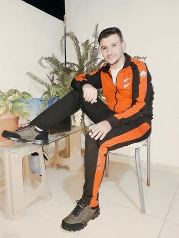 انا من Charshi، Boşanmış، 40 yıl هنا من أجل البحث عن شريك لتحقيق Ciddi ilişki.
