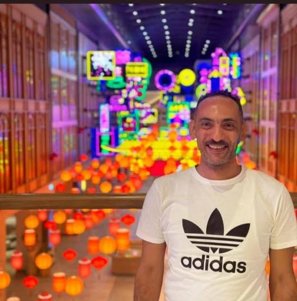 انا Evli، 43 yıl هنا من أجل البحث عن شريك لتحقيق Misyar ilişkisi.