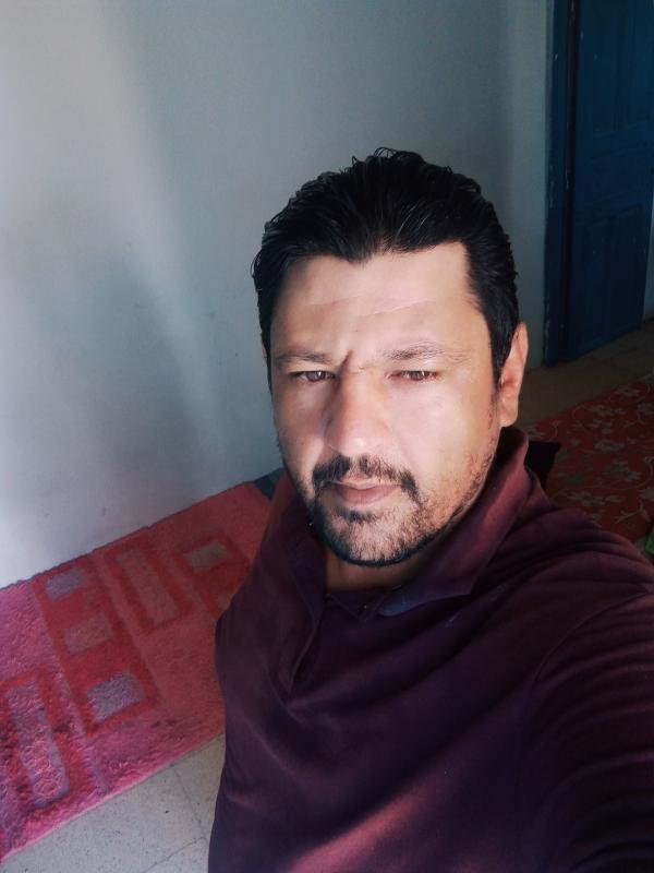 انا من جربة أجيم، أعزب، 36 سنة هنا من أجل البحث عن شريك لتحقيق تعارف جاد.
