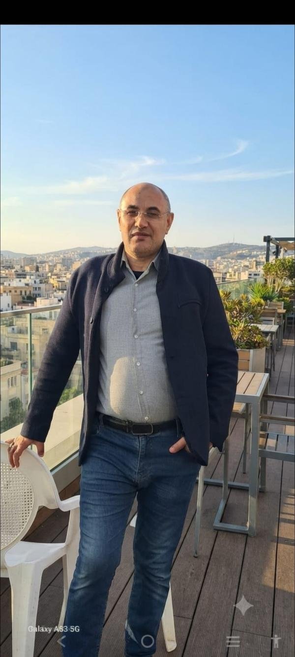 انا من محافظة الإسكندرية، متزوج، 51 سنة هنا من أجل البحث عن شريك لتحقيق تعارف جاد.