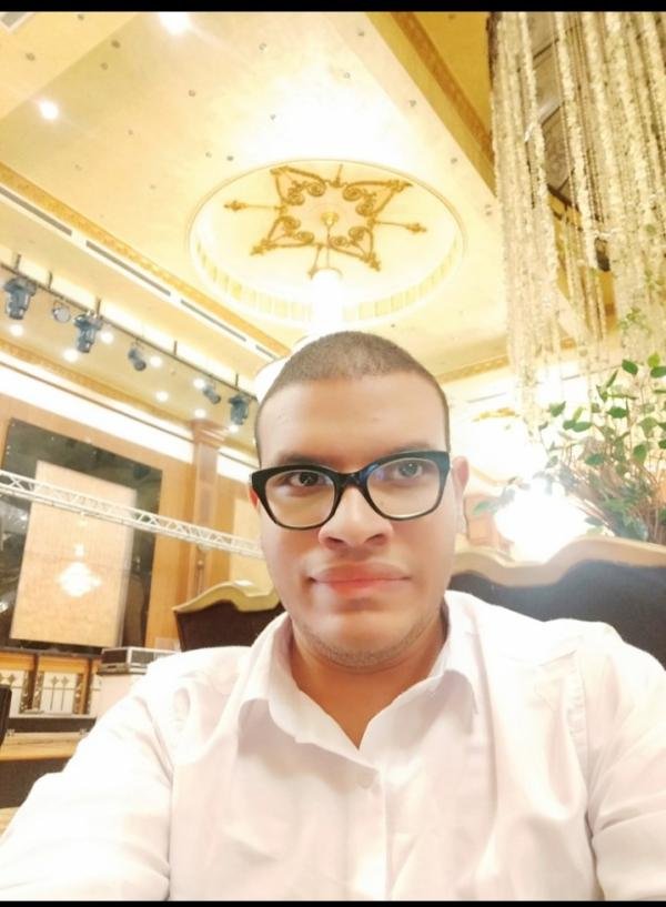 انا من Al-Qahira، Celibe، 27 anni هنا من أجل البحث عن شريك لتحقيق Relazione seria.