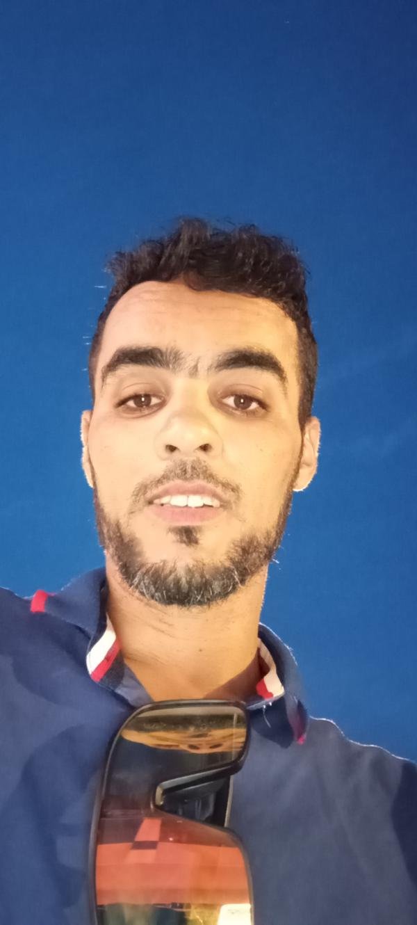Je suis Célibataire, 31 ans, ici à la recherche d'un partenaire pour Relation amicale.